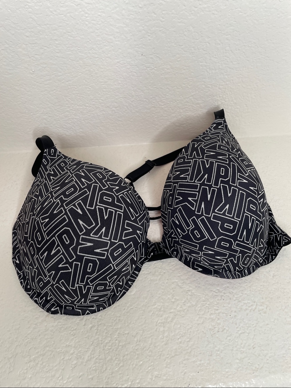Victoria’s Secret Lot of 4 size 38DD and 1 36D Bras - Picture 2 of 14